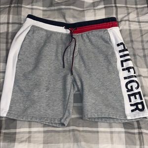 Men’s gray Tommy Hilfiger shorts